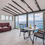 Seafront House With Private Access & Parking Marusici